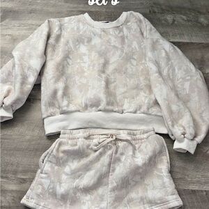 CAMO Sweatshirt and Shorts Set